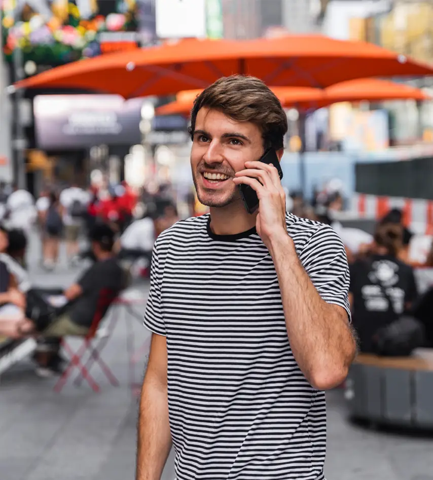 Man aan het bellen in Rotterdam